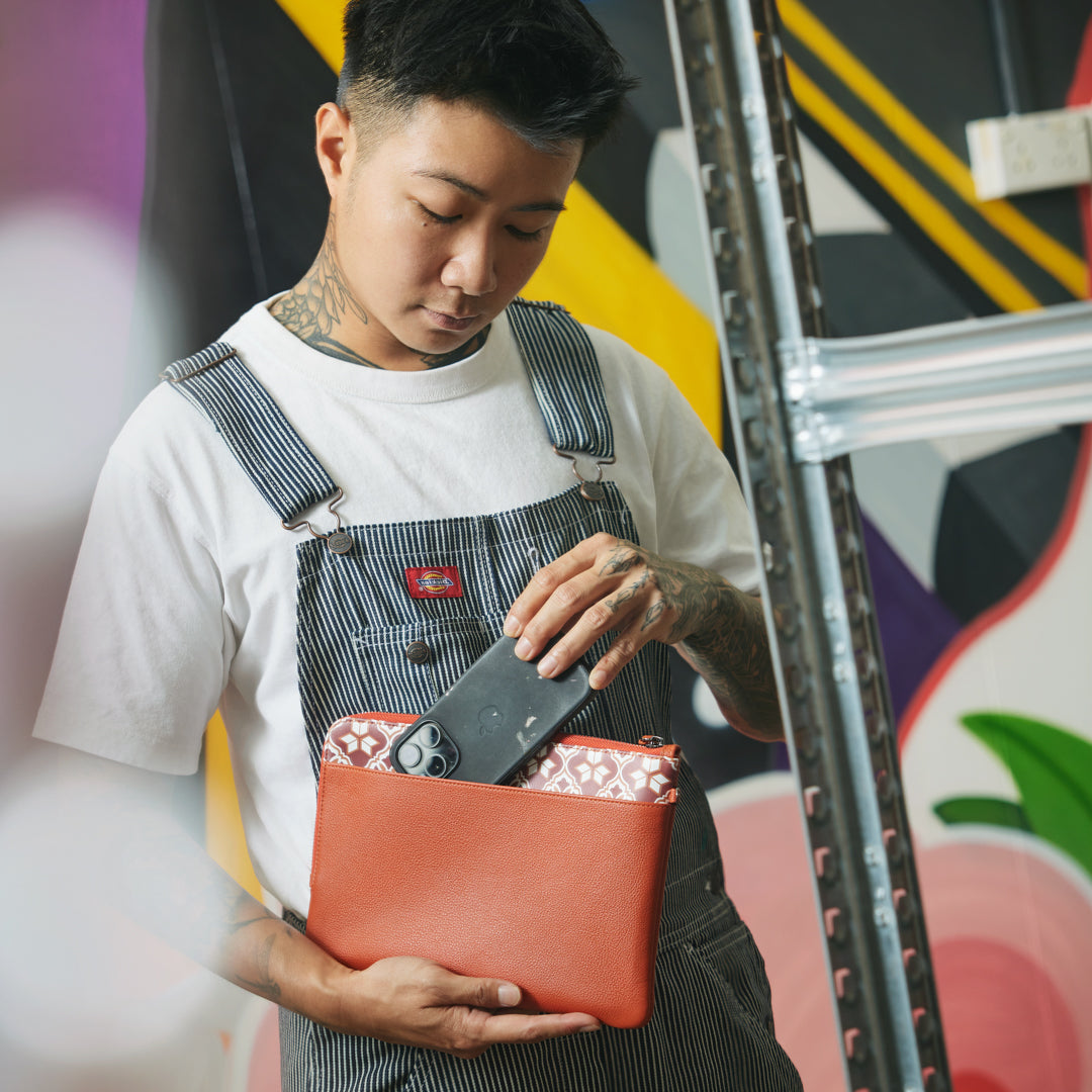 Leather Folio (M) - Sam Lo