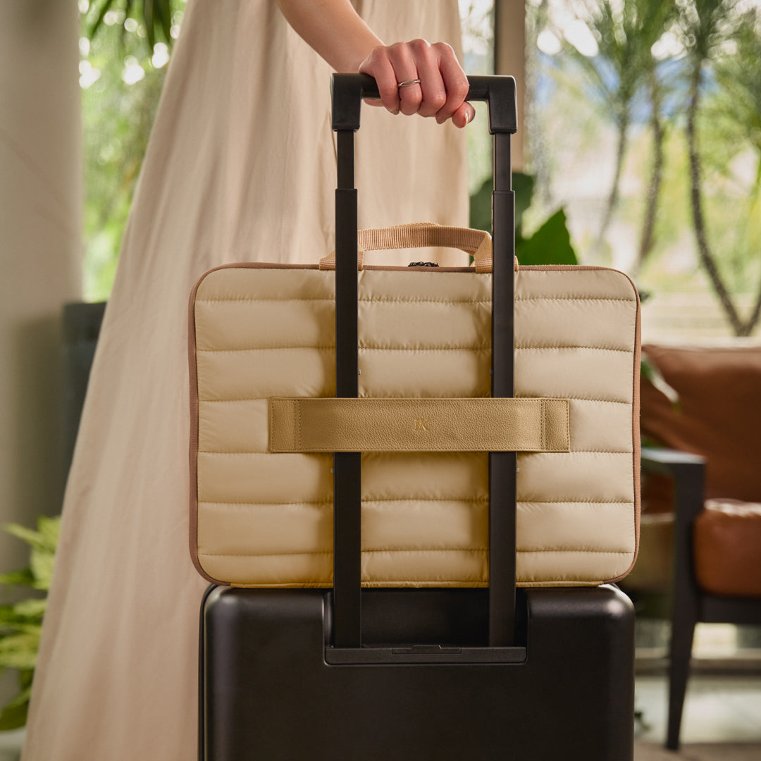Quilted Puffy 16" Laptop Bag with Leather Strap