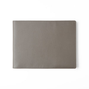Taupe-text