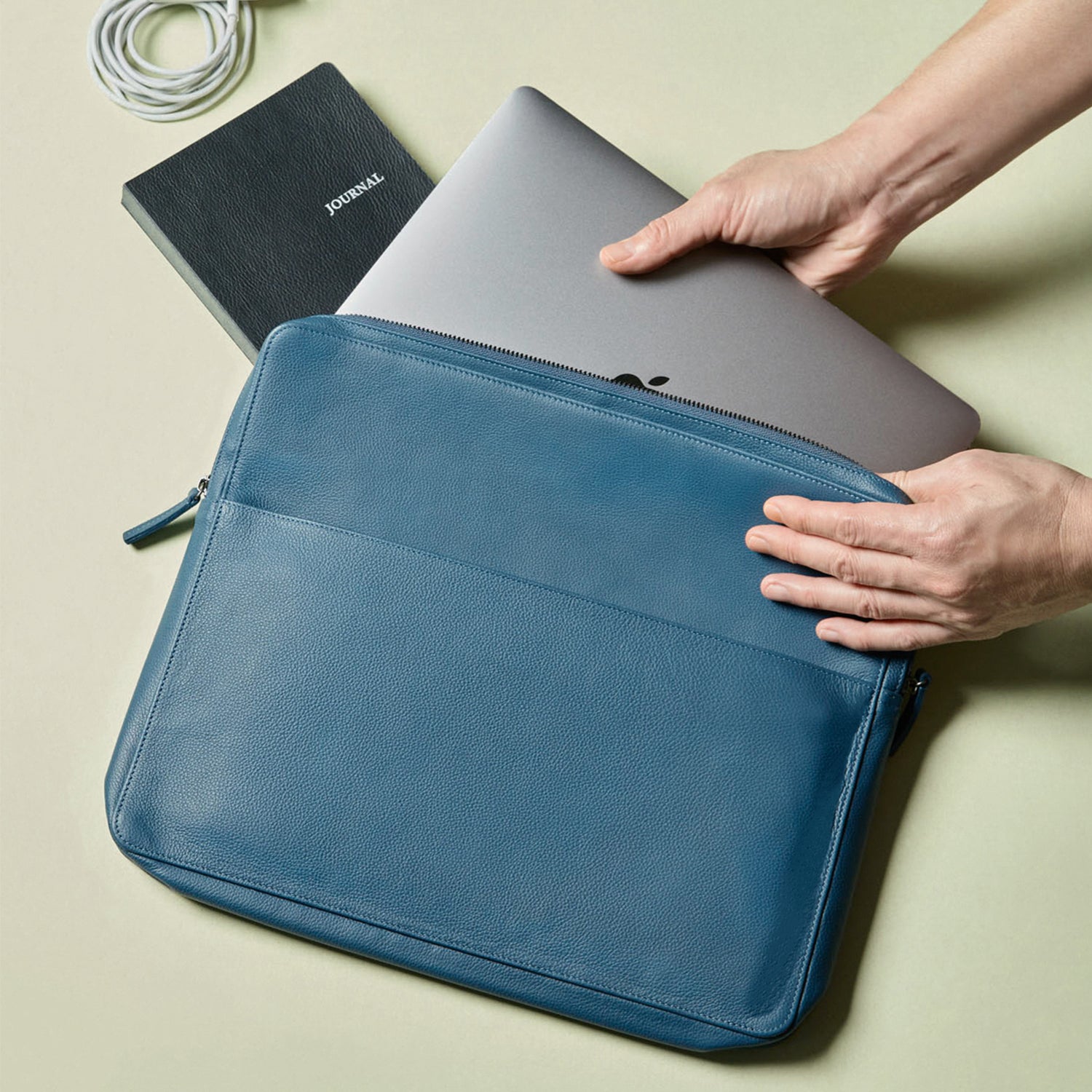 Classic Document Case