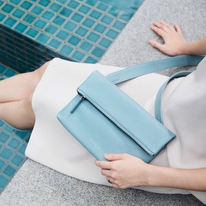 Foldable Clutch