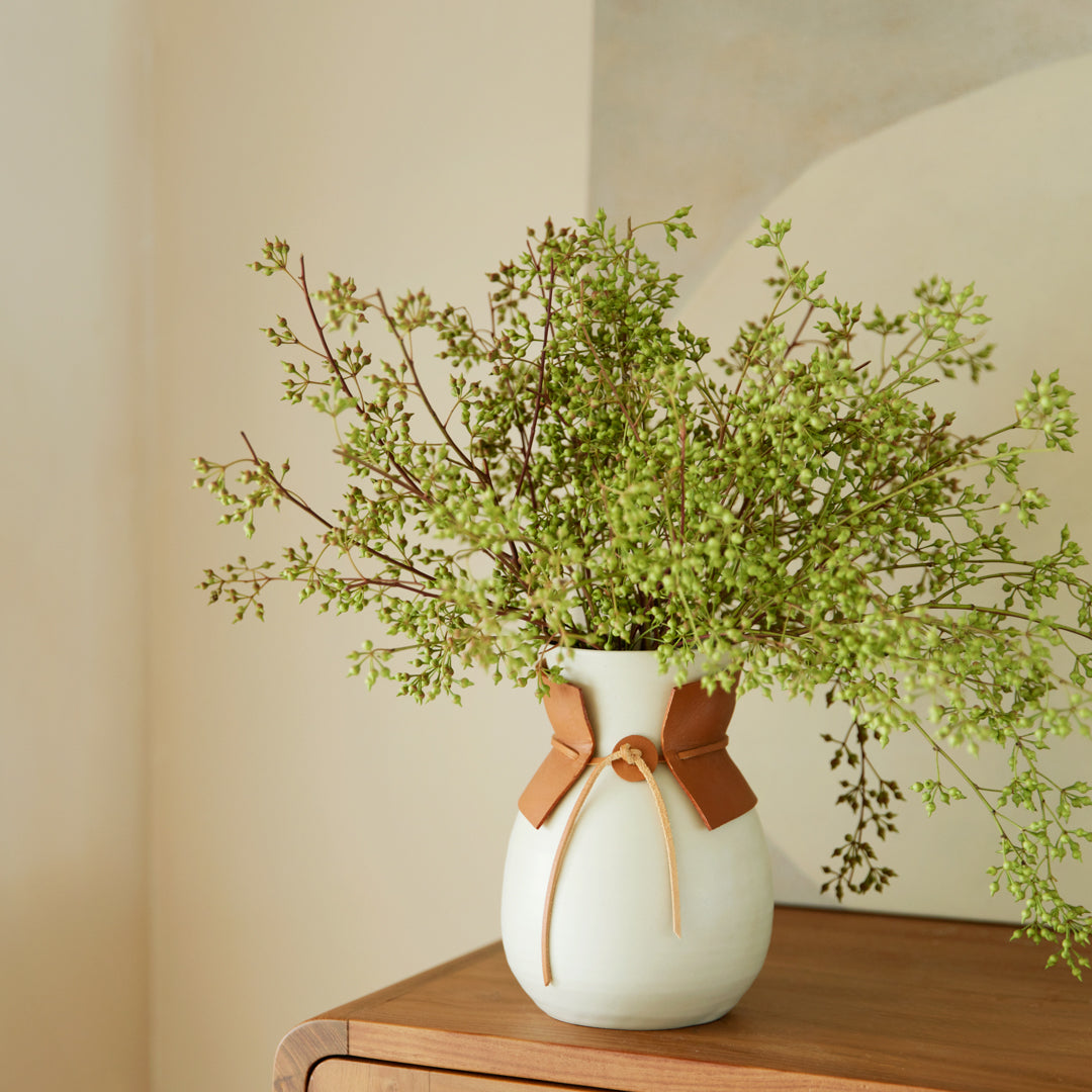 Dwell Vase